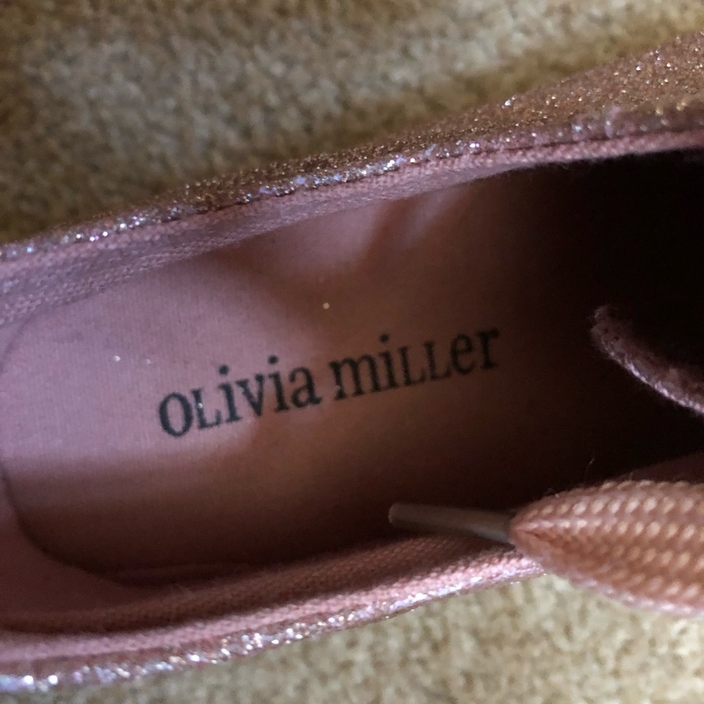 Shoes - Picture 3 of 3